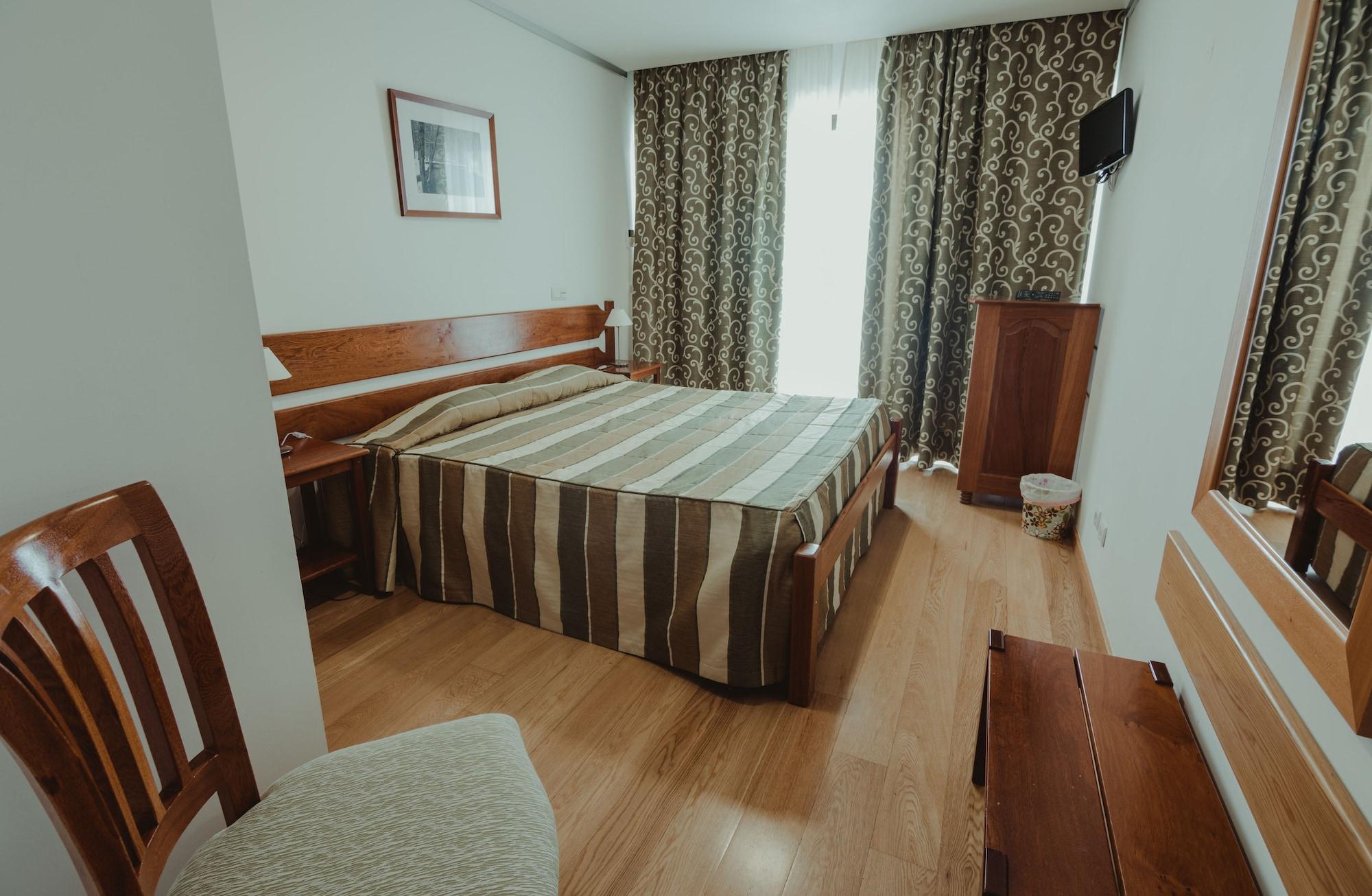 Hotel Albergaria Senhora Do Espinheiro Seia Exteriör bild