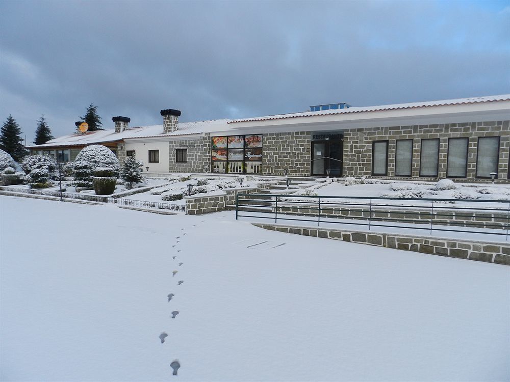 Hotel Albergaria Senhora Do Espinheiro Seia Exteriör bild